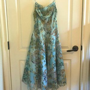 Pefect Dress to attend a wedding with Shawl